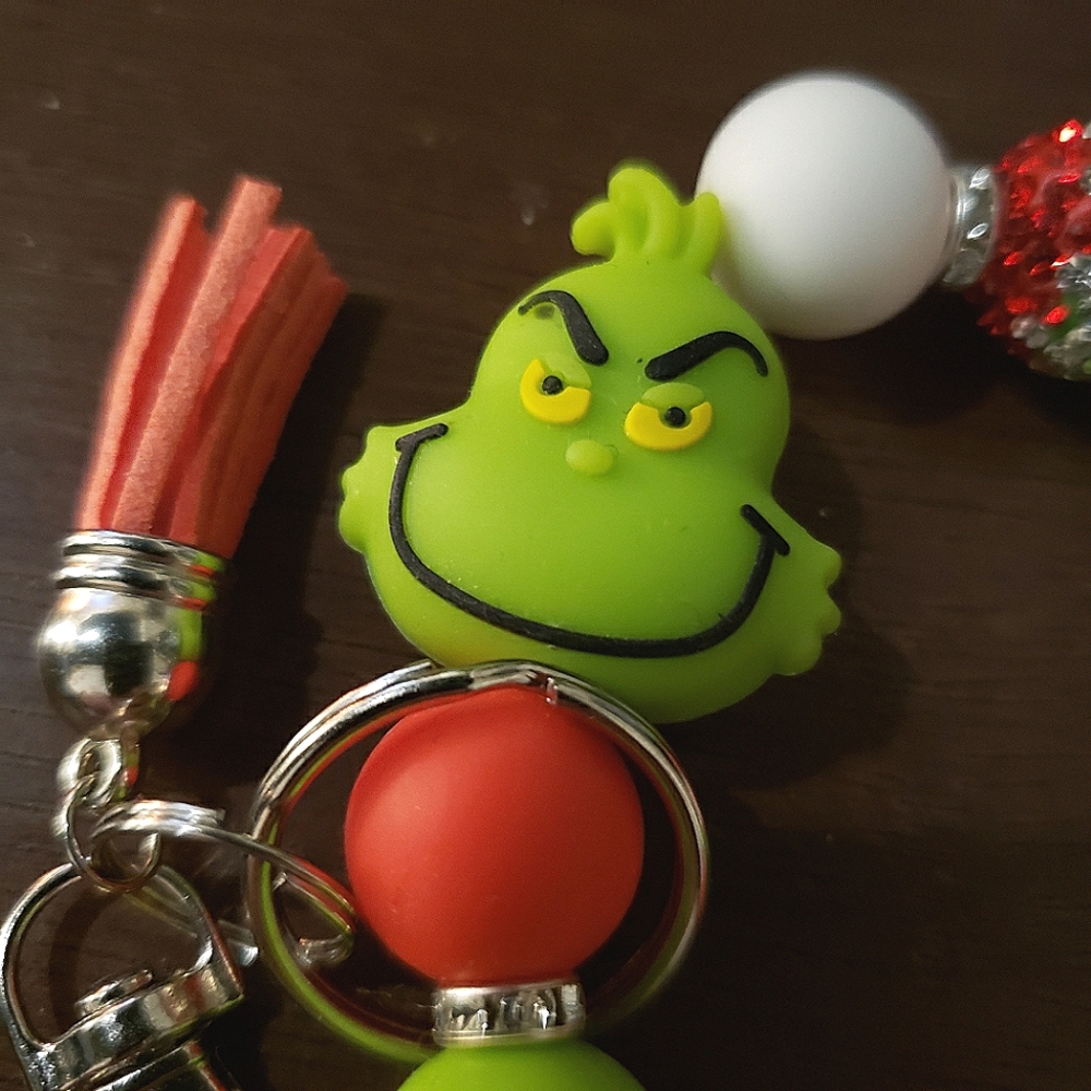 Handmade Holiday Grinch Silicone Focal Bead Wristlet Keychain Bracelet - Picture 2 of 4